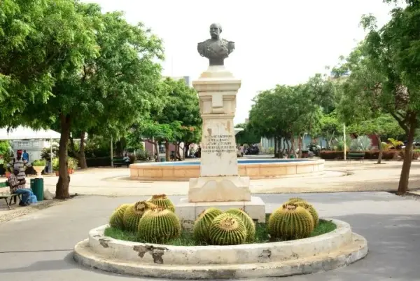 Alexandre Albuquerque Square in Praia, Santiago