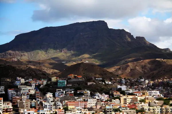 Mindelo and Monte Verde on the road toward Baía das Gatas, São Vicente
