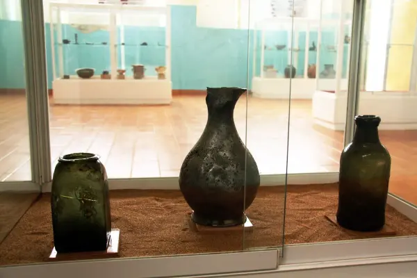 Maritime artefacts at the archaeology museum in Praia, Santiago