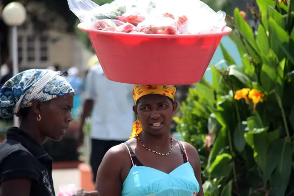 Street vendor in Assomada, Santiago